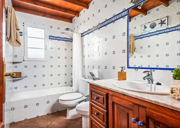 Iris Bosch קאלאן בוש