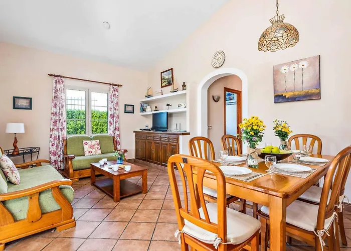 Iris Bosch Villa Cala'N Bosch (Menorca)