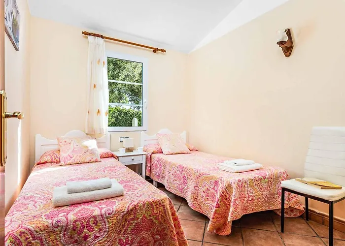 Iris Bosch فيلة كالا ان بوسش